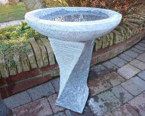EDINBURGH BIRD BATH DK GREY