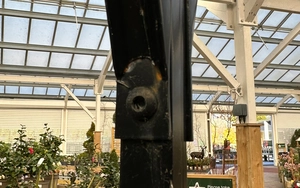 FLAT TOP GARDEN ARCH WITH FINIALS BLK - image 3