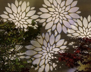 FLOWER - WARM WHITE PROJECTOR