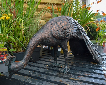 PEACOCK FEEDING METAL ORNAMENT - image 1