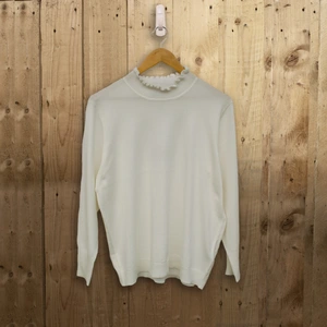 Ruffled Poloneck Cream Xl
