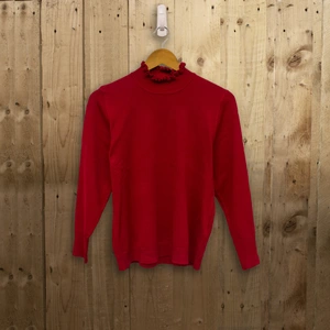 Ruffled Poloneck Raspberry L